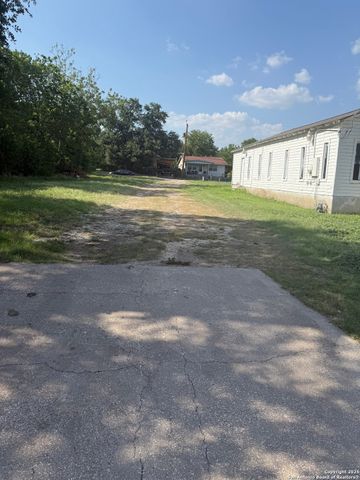 1510 Paso Hondo, San Antonio, TX 78202