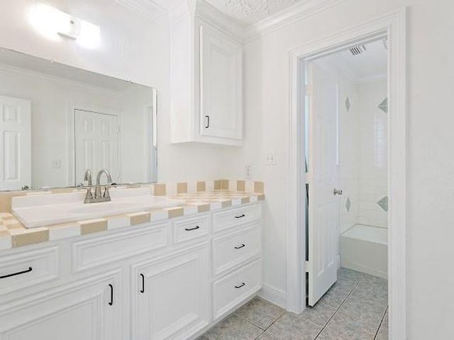 8502 Detroit Street C, Houston, TX 77017