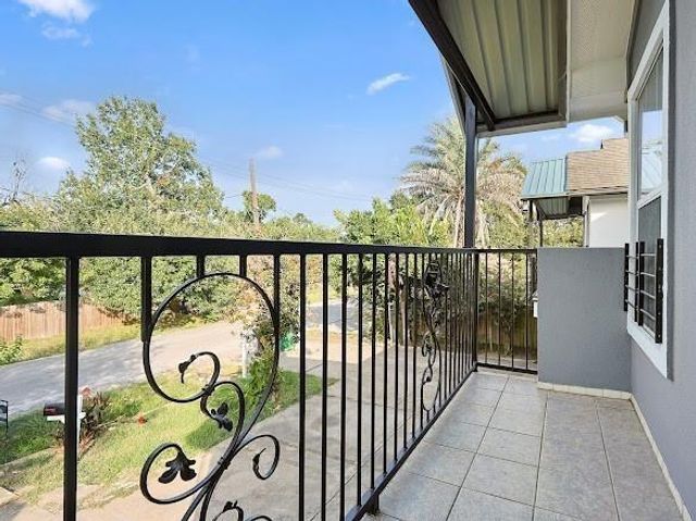 8502 Detroit Street C, Houston, TX 77017