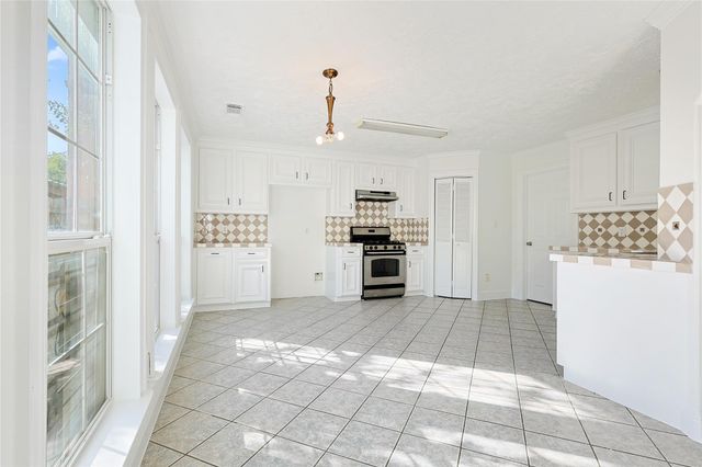 8502 Detroit Street C, Houston, TX 77017