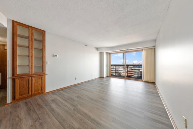 66 9th Street E 2516, Saint Paul, MN 55101