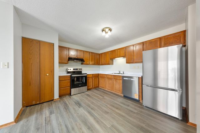 66 9th Street E 2516, Saint Paul, MN 55101