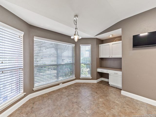 9807 SANDIE, Helotes, TX 78023
