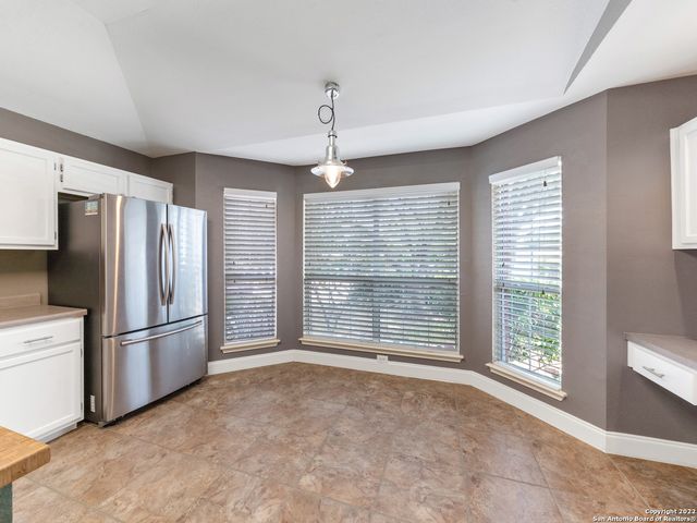 9807 SANDIE, Helotes, TX 78023
