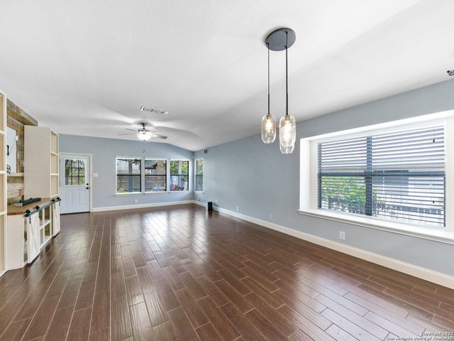 9807 SANDIE, Helotes, TX 78023