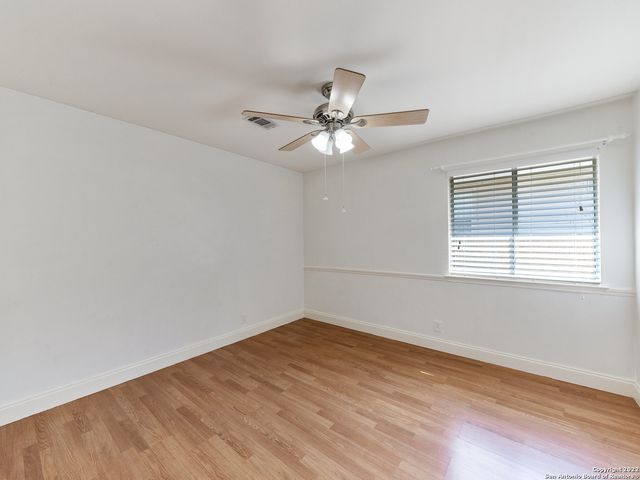 9807 SANDIE, Helotes, TX 78023