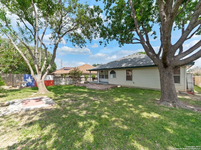 9807 SANDIE, Helotes, TX 78023