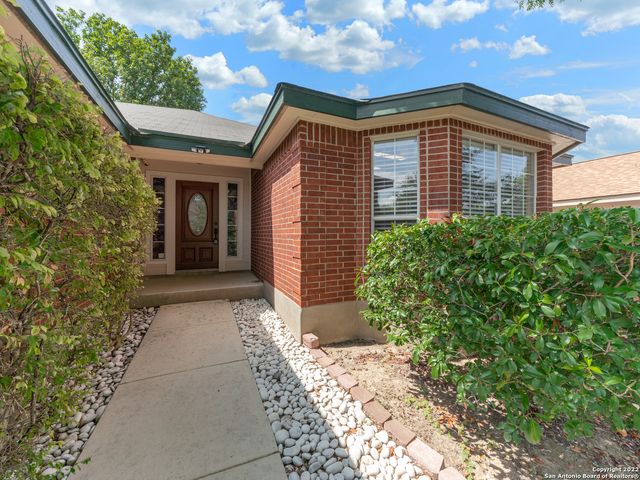 9807 SANDIE, Helotes, TX 78023
