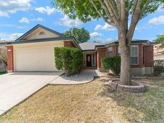 9807 SANDIE, Helotes, TX 78023