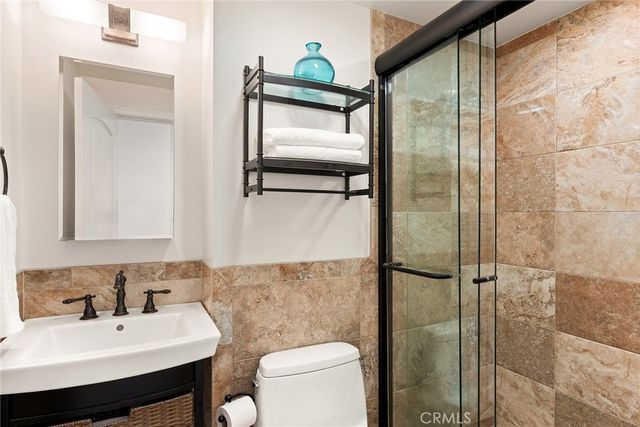 13042 Aetna Street, Valley Glen, CA 91401