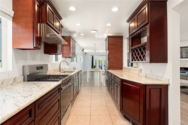 13042 Aetna Street, Valley Glen, CA 91401