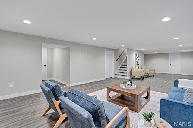 1670 Bennett Avenue, Warson Woods, MO 63122