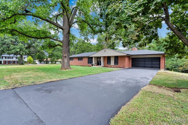1670 Bennett Avenue, Warson Woods, MO 63122