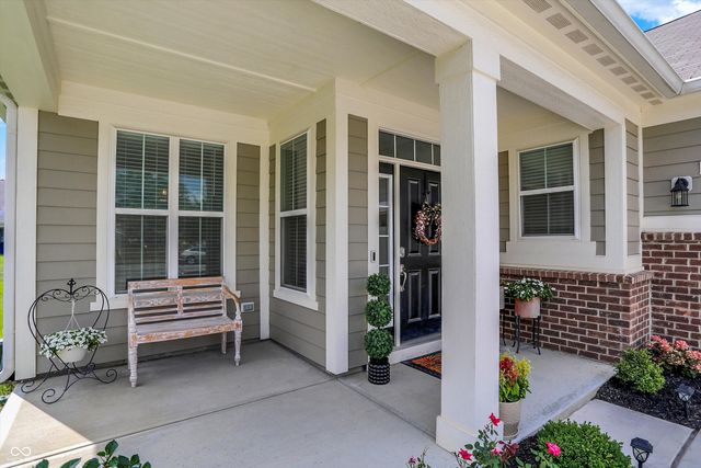 15737 Harvester Circle E, Noblesville, IN 46060