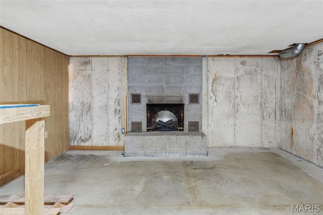 393 Martin Field Court, Villa Ridge, MO 63089