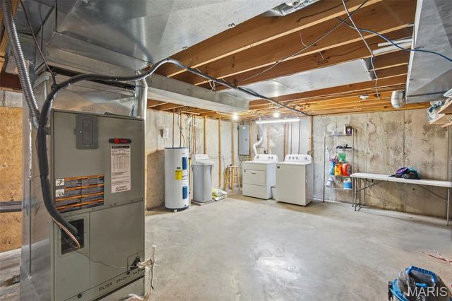 393 Martin Field Court, Villa Ridge, MO 63089