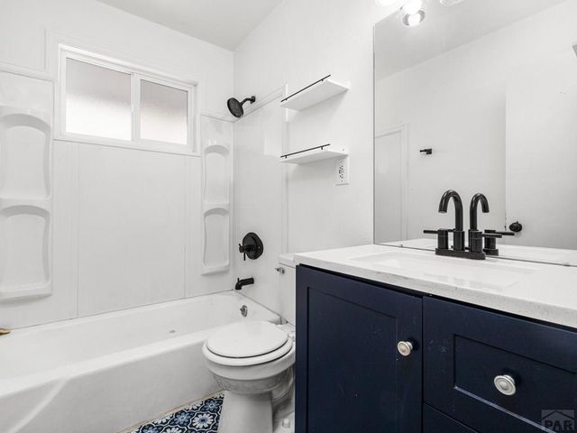 1632-1634 Hollywood Dr, Pueblo, CO 81005