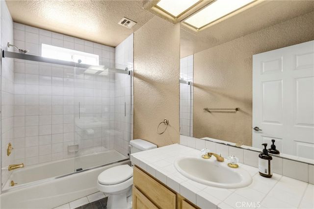 21492 Arapahoe Trail, Chatsworth, CA 91311