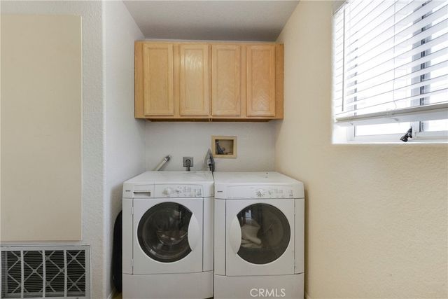 21492 Arapahoe Trail, Chatsworth, CA 91311
