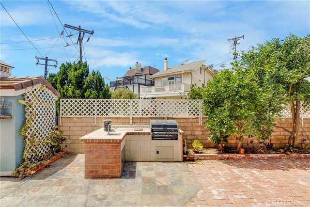 21492 Arapahoe Trail, Chatsworth, CA 91311