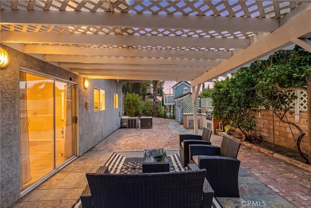 21492 Arapahoe Trail, Chatsworth, CA 91311