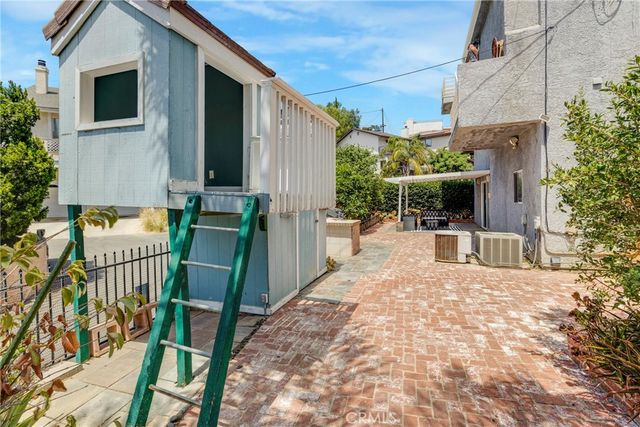 21492 Arapahoe Trail, Chatsworth, CA 91311