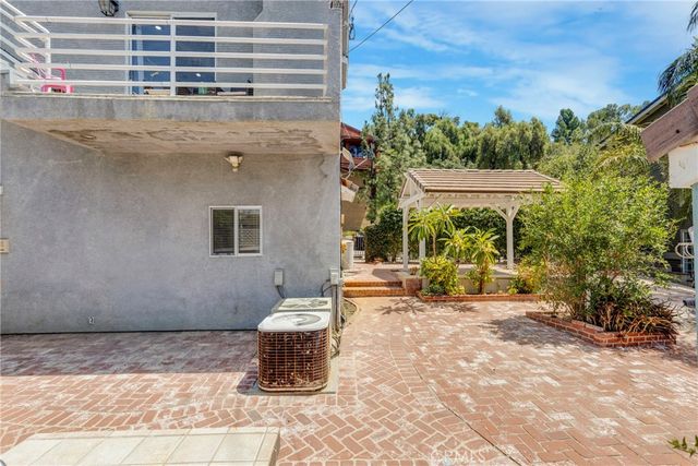 21492 Arapahoe Trail, Chatsworth, CA 91311