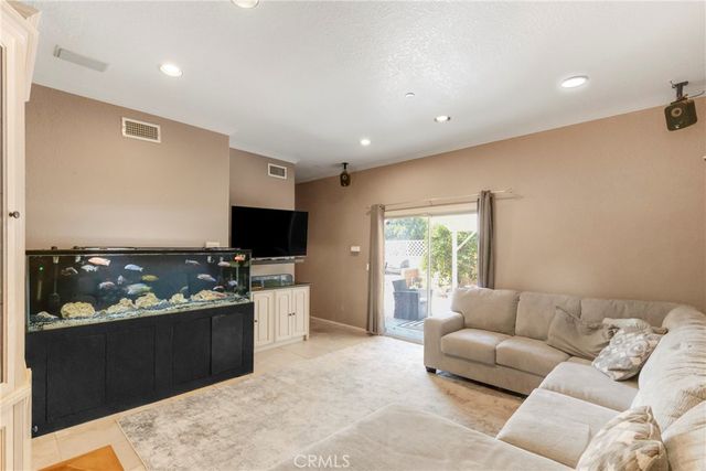 21492 Arapahoe Trail, Chatsworth, CA 91311