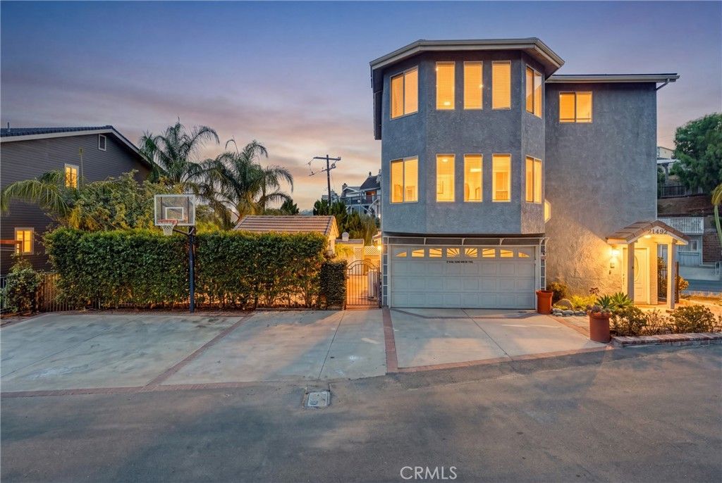 21492 Arapahoe Trail, Chatsworth, CA 91311