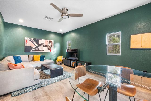 3018 E JEAN STREET, Tampa, FL 33610