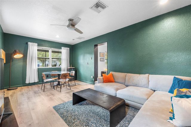 3018 E JEAN STREET, Tampa, FL 33610