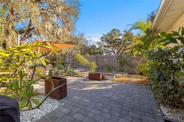 3018 E JEAN STREET, Tampa, FL 33610