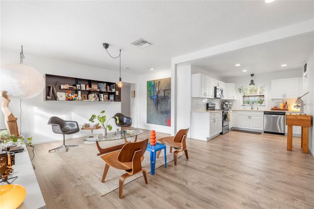 3018 E JEAN STREET, Tampa, FL 33610