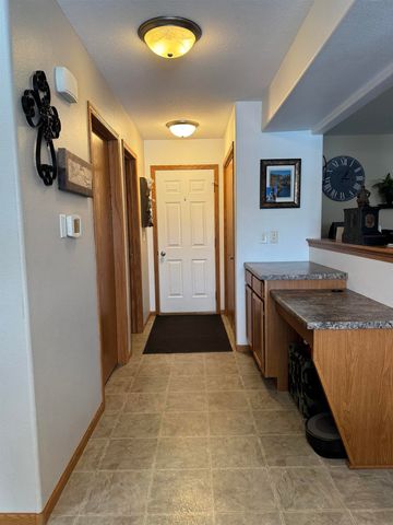 1113 Amelia Dr Unit 1, Cedar Falls, IA 50613