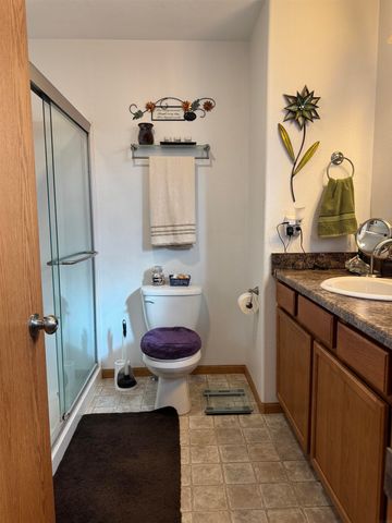 1113 Amelia Dr Unit 1, Cedar Falls, IA 50613