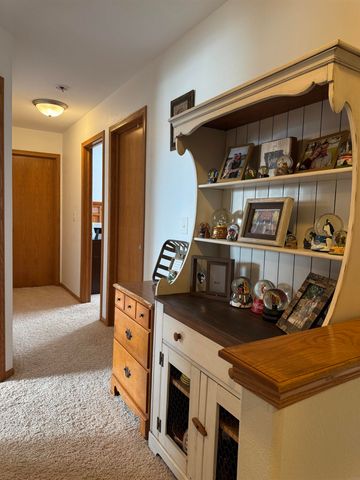 1113 Amelia Dr Unit 1, Cedar Falls, IA 50613