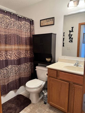 1113 Amelia Dr Unit 1, Cedar Falls, IA 50613