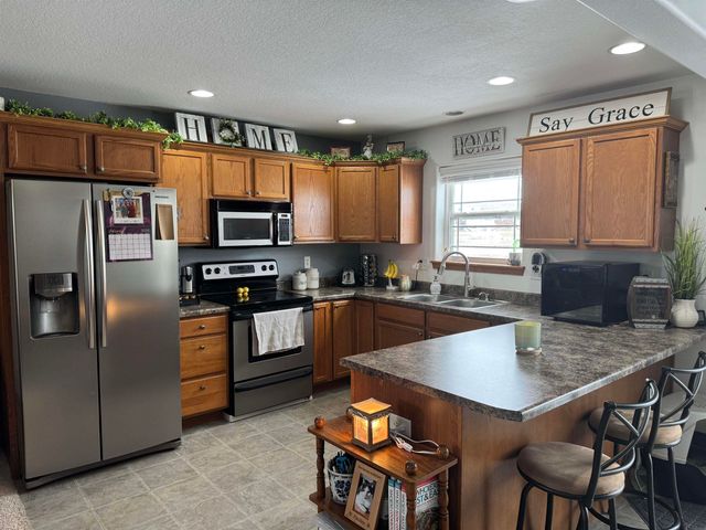 1113 Amelia Dr Unit 1, Cedar Falls, IA 50613