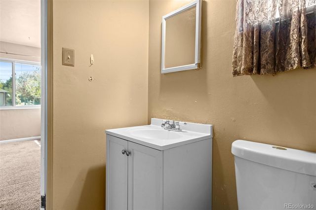 1283 Racine Street, Aurora, CO 80011