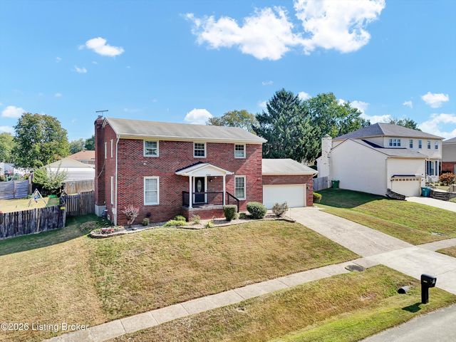 7703 Sunbury Ln, Louisville, KY 40220