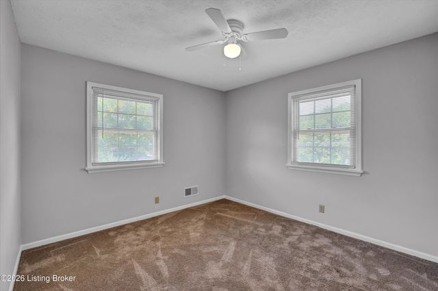 7703 Sunbury Ln, Louisville, KY 40220