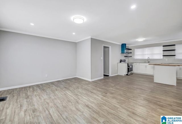 310 WHITE PINE STREET, Trussville, AL 35173