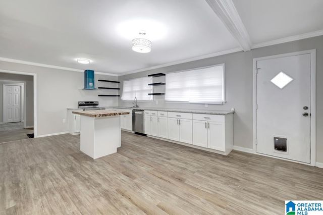 310 WHITE PINE STREET, Trussville, AL 35173