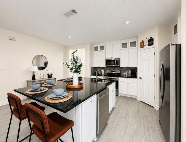 900 Marcellus Court, Arlington, TX 76011