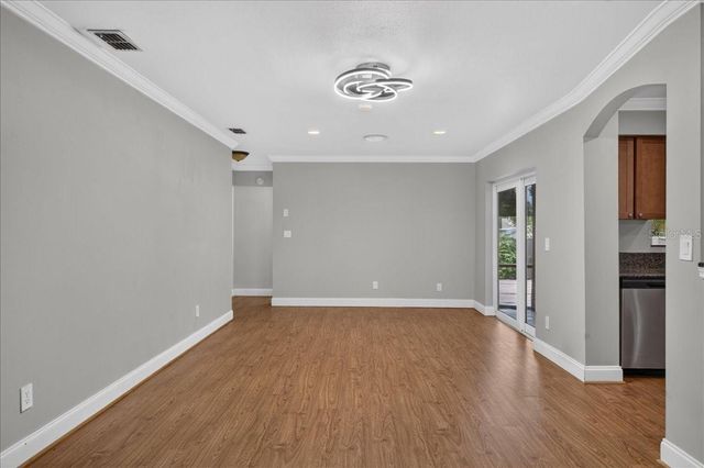 1221 E LIME STREET, Tarpon Springs, FL 34689