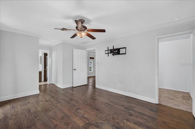 1221 E LIME STREET, Tarpon Springs, FL 34689