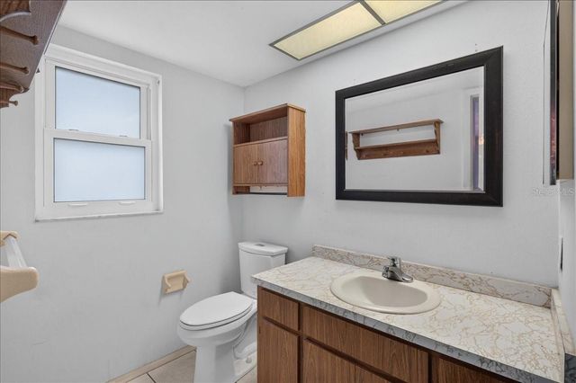 1221 E LIME STREET, Tarpon Springs, FL 34689