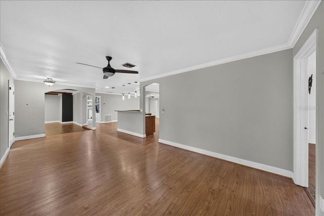 1221 E LIME STREET, Tarpon Springs, FL 34689