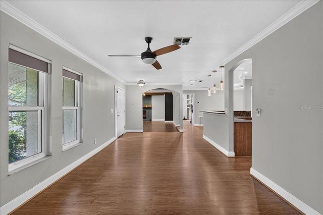 1221 E LIME STREET, Tarpon Springs, FL 34689