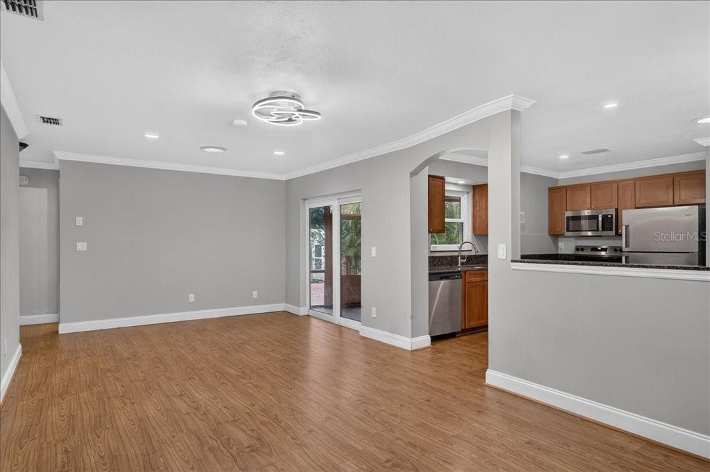 Image 15 of property listing at 1221 E LIME STREET, Tarpon Springs, FL 34689